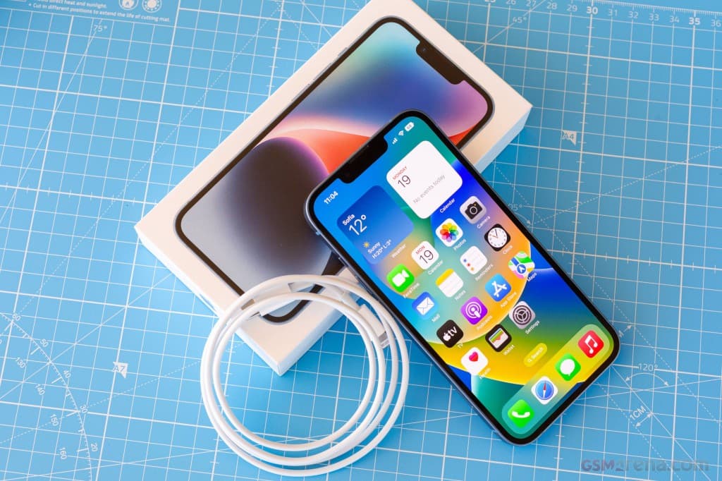 Apple iPhone 14 thumbnail 6