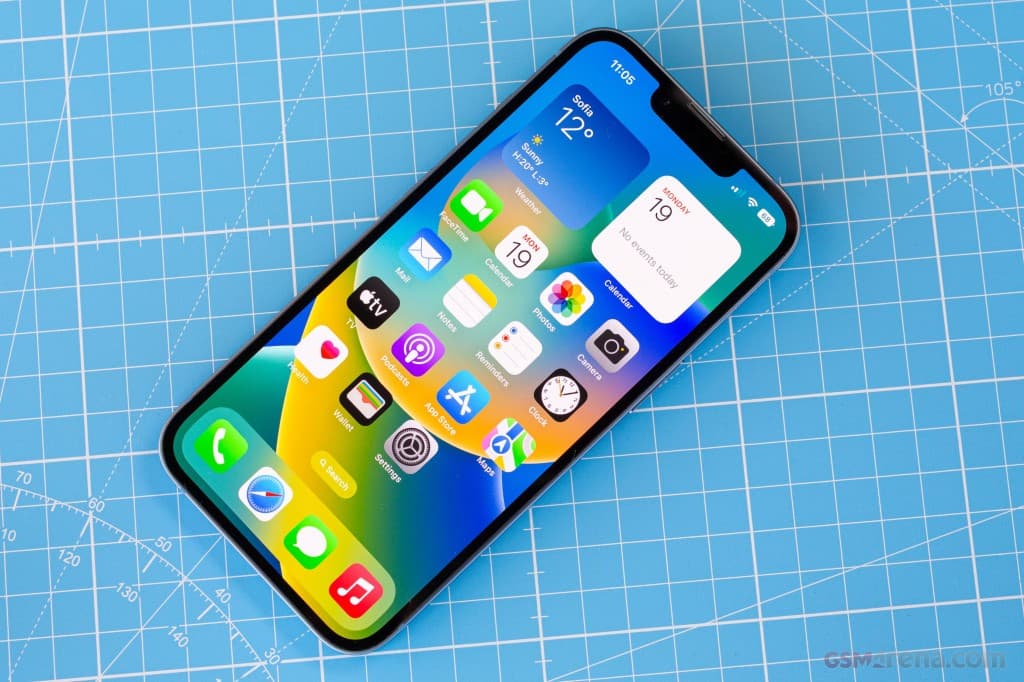 Apple iPhone 14 thumbnail 7