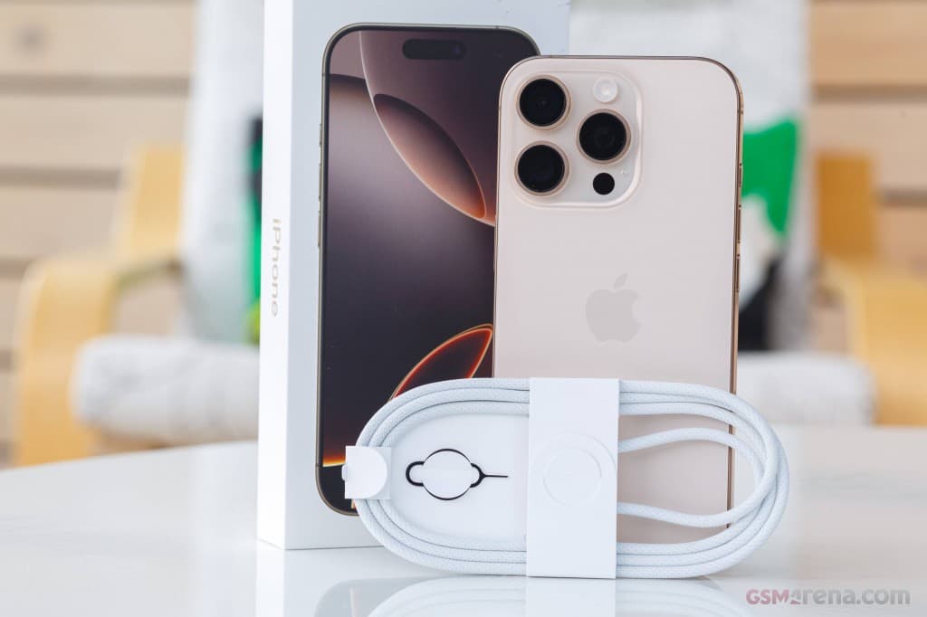 Apple iPhone 16 Pro thumbnail 4